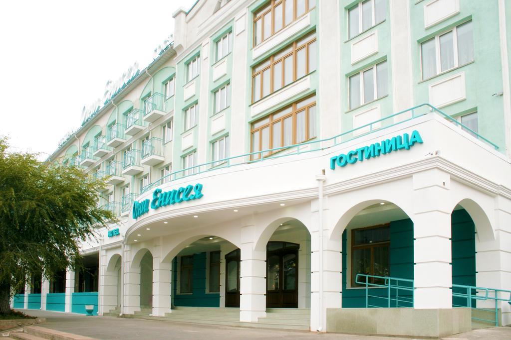 ホテル Gostinitsa Ogni Eniseya クラスノヤルスク エクステリア 写真